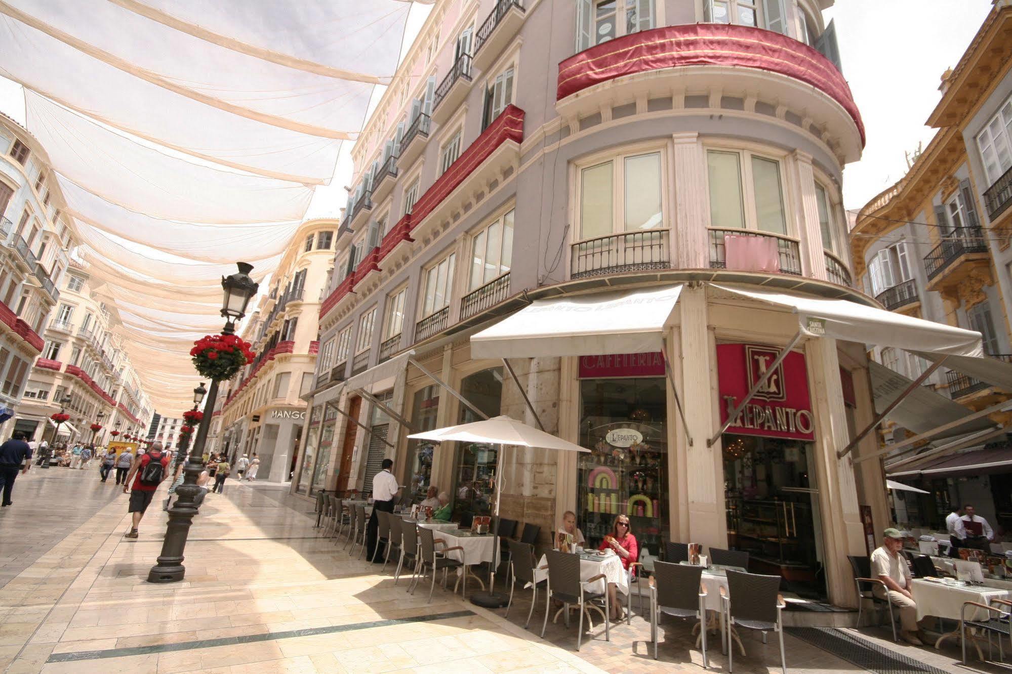 Apartamentos Calle Larios Malaga Exterior photo