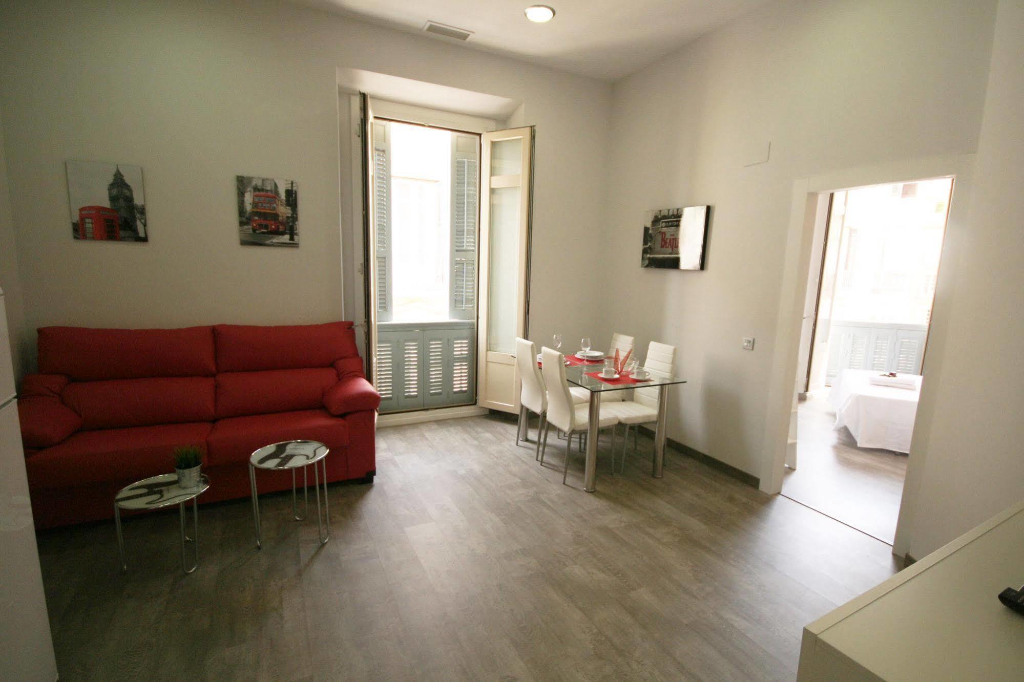 Apartamentos Calle Larios Malaga Exterior photo